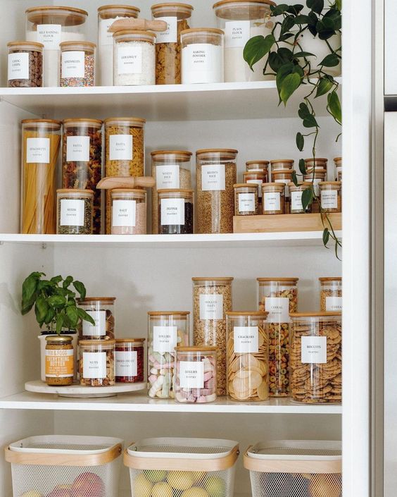 aspley-homemaker-city-our-top-kitchen-organisation-hacks-cover-photo